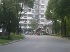 花园位置,有独立露台,俯瞰小区风景,普宅无增值税!