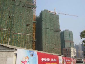 阳光晶城3室2厅南
