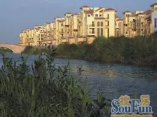 多层电梯洋房,采光充足,通风好,生活很方便。