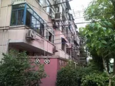 满五年 精装修 急售 中楼层