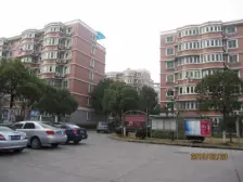 采光充足,主卧朝南,小区中心位置,得房率高