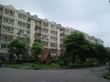 惠阳苑3室南朝向300.00万元/套出售