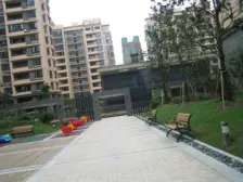 新上,中I心位置全南两房,保养好带车位。看房方便