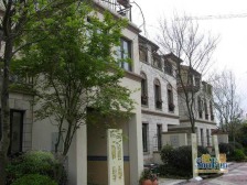 联排别墅,精装修,带大花园,南边无遮挡