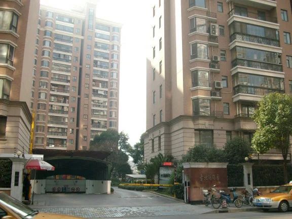 小区相关图