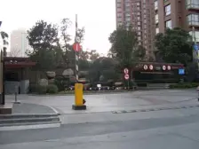 顶楼复式,空中花园,空置10年,真价无二,静待有缘人