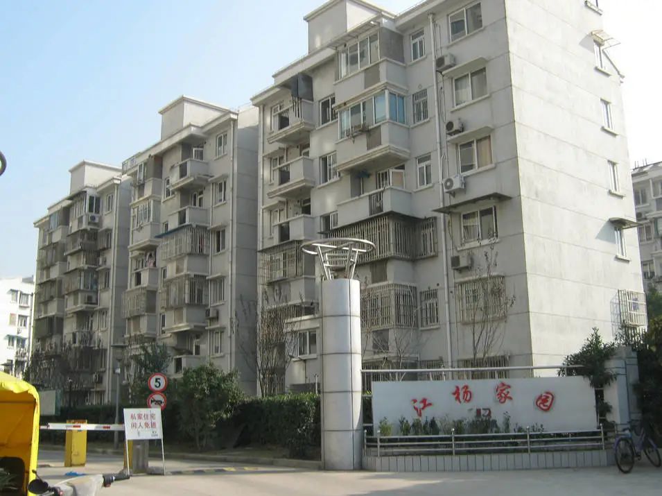 小区相关图