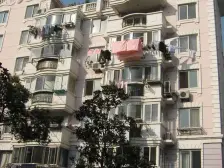 00后的一梯两户,欧式建筑风格,附三个露台