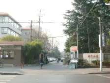 地铁对 面南北两房,美丽家园做好了。