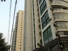 一梯两户,南北通透,交通便利,精装修