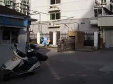 杨思地铁口+前滩电梯房+小区中间位置+全明户型+税费少