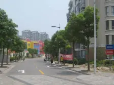 TOP店长推荐 14号线 电梯精装大三房高区 商品房小区