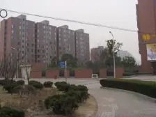 私人花园+地下室+河边套+税少+户型方正+地铁沿线