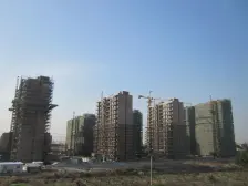 商品房小区,楼层争气,位置好纯毛坯好装修,好做两房