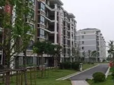 地铁口,房型正气,看房方便,楼层好