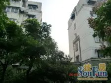 近中环 南北两房 停车方便 满五年 看房有钥匙 诚售