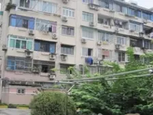 闹中取静,视野好,繁华地段