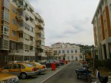 18号线地地铁口800米复式房,诚意出售看房方便。