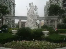 前滩电梯商品房 一梯两户,户型方正,靠河两房