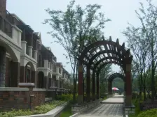 电梯房 次顶楼 位置安静 户型好