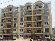 小区中间花园位置,正气三房,价格实在,近地铁8号线