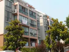 近地铁 中间楼层,满五,新上房源