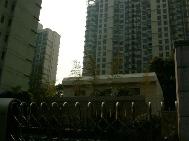 小区相关图