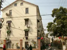 娄山关路815弄 1室0厅 南 北