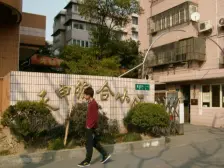 东边套,三阳台,99年纯商品房,一梯两户。