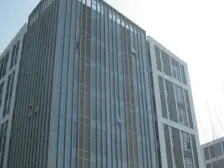 精装修三十万 上下两层诚意出售