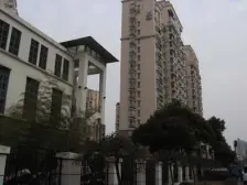 小区花园位置,南北通风,楼层好,满五急售