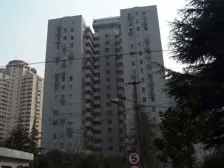 双轨地铁口 1梯4户 南北通 业主很诚意 看中价格好谈