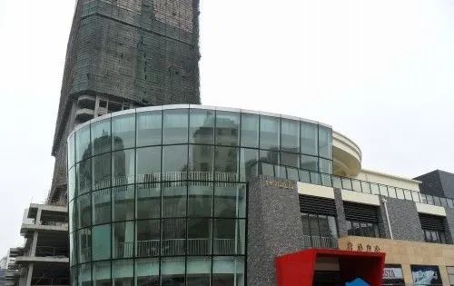 智通广场实景图