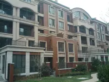 洋房社区,户型方正, 得房率92%,使用面积大