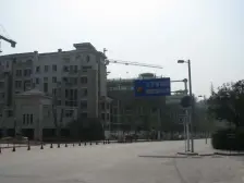 鸿恩寺保利纯洋房,户型方正,居家安静舒适,空气好