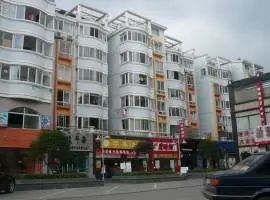 东方假日广场南北通透,采光好视野好,诚心出售