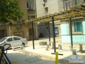 阳明路418号卫生局(血防站)宿舍 南北通透,采光好 近地铁 视野好,诚心出售