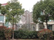 高区豪化装修100多万 业主诚意出售 拎包可入住