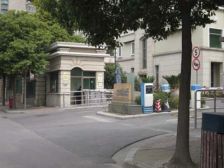 二期正四房,楼王位置看湖景,性价比很高,近期必售