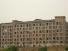 满五,地铁站边上,配套齐全,室内恒温恒湿系统