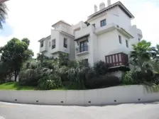 近地铁,精装,中间楼层 新上房源