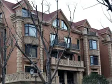 采光充足,中式风格,小区中心位置,主卧朝南