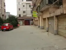 桂苑小区 南北通透,采光好 装修好,环镜优美 近地铁 中间楼层