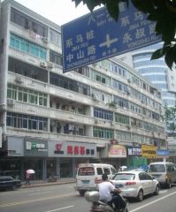 房型方正、正规居室、可以拎包入住、小区环境安静、前后视线好
