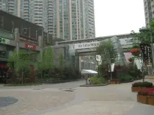 四室两厅+保姆套间+80%得房率