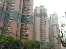 瑞虹商圈精装3房2厅,小区自带会所,泳池,环境优美。