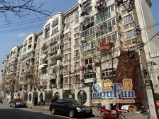 两梯两户!四房!带产权车位!前排是花园,视野开阔