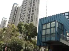 小区花园旁,四开间朝南,南北通透,视野开阔