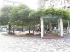 花溪医院旁住家大两房,简单装修,随时看房