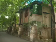 公园里 带花园 住家安静 精装三房